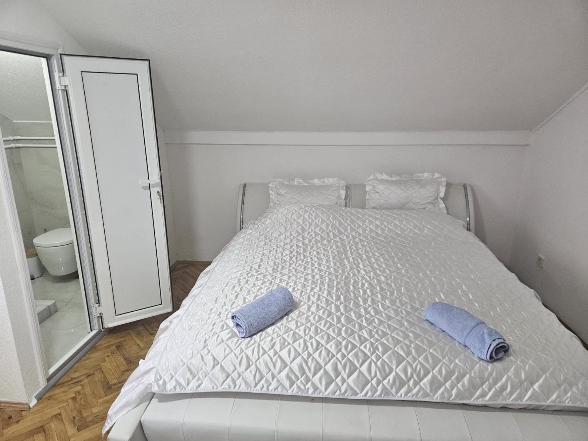 Vila Petunija Sjenica Værelse billede